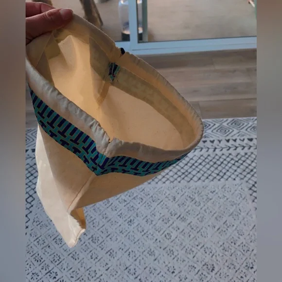 Tory Burch draw string bag for purses - Picture 2 of 3